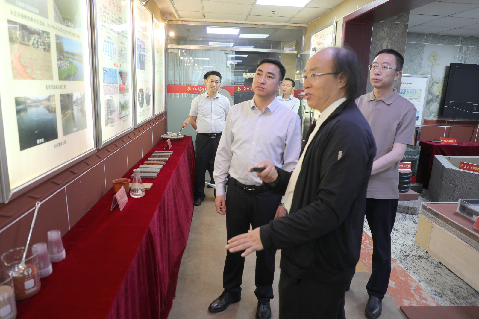 1685273692218587.jpg 1685273692218587.jpg