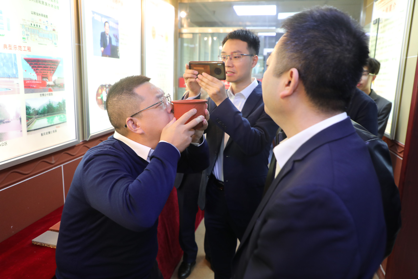 1701927754255885.jpg 1701927754255885.jpg