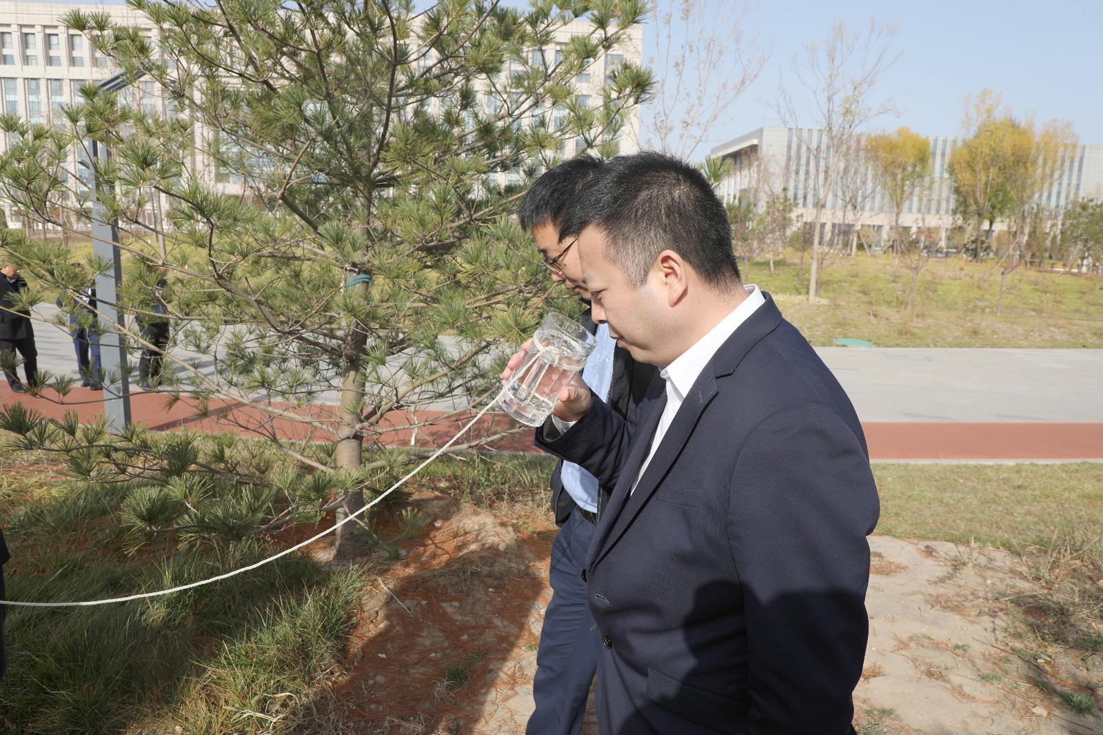 1701928534858870.jpg 1701928534858870.jpg