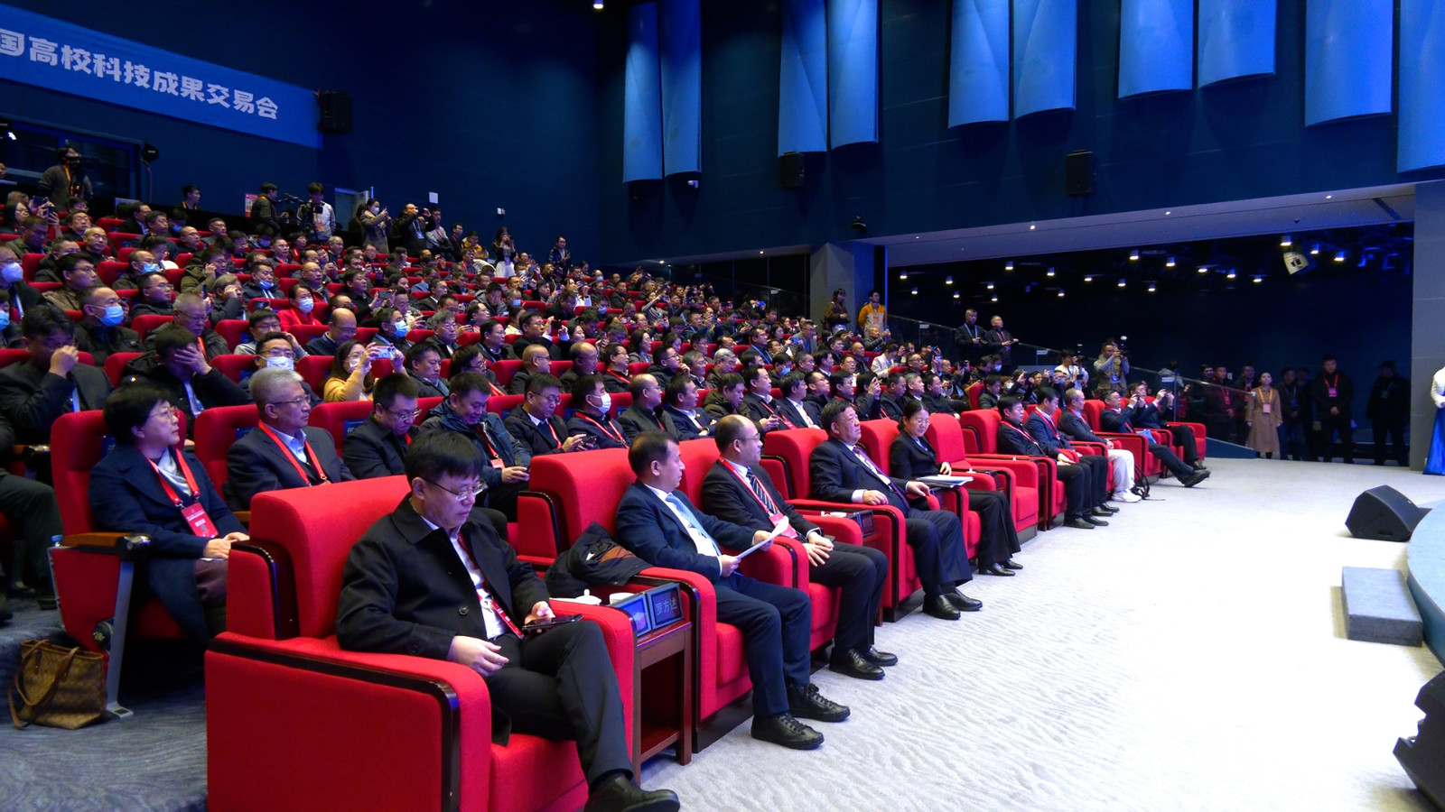 1703225187807236.jpg 1703225187807236.jpg