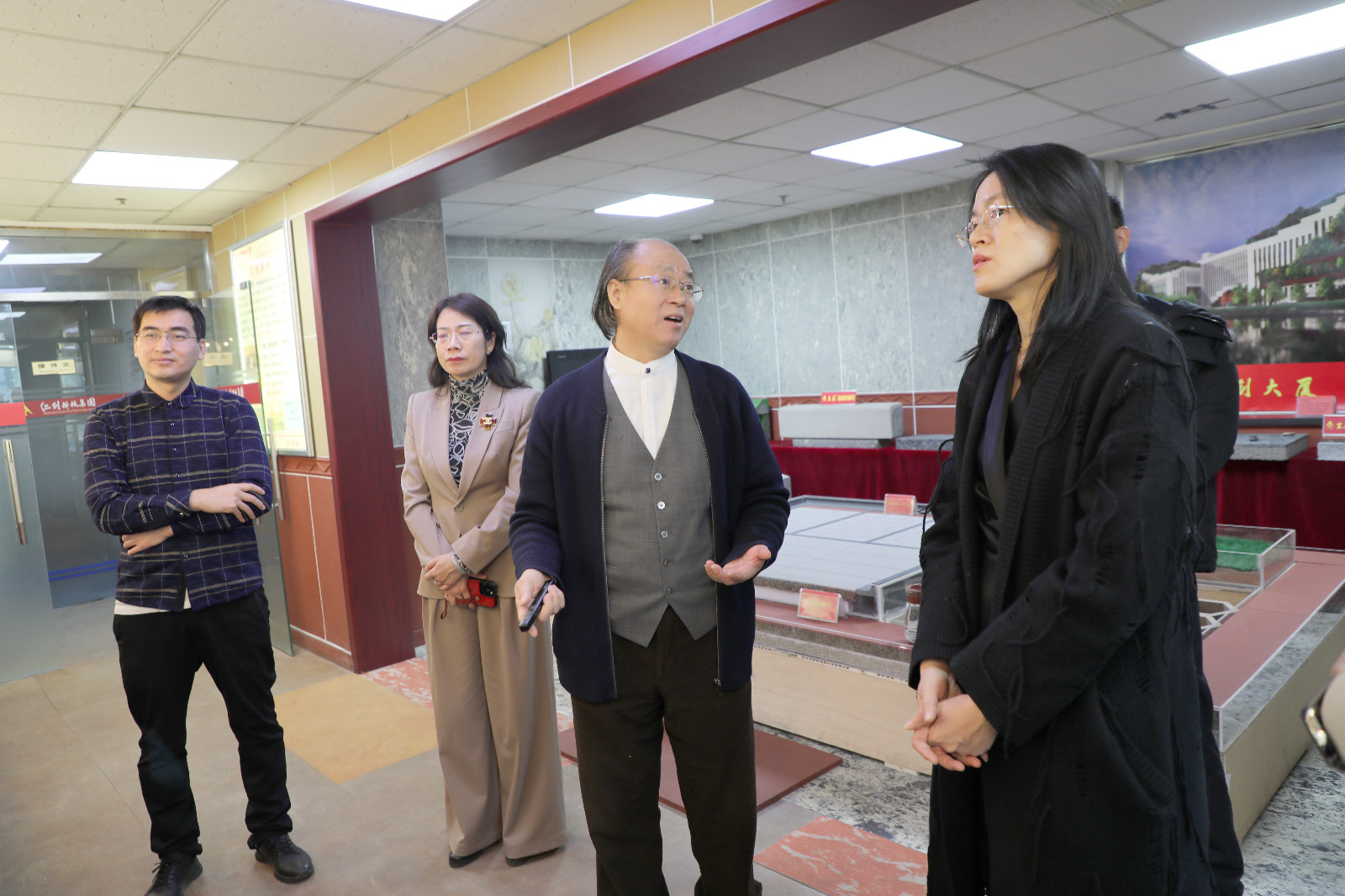 1706854464513487.jpg 1706854464513487.jpg