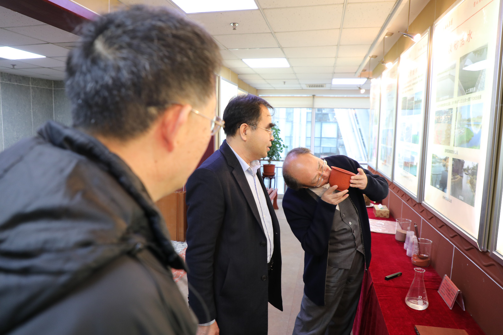 1708907319135202.jpg 1708907319135202.jpg