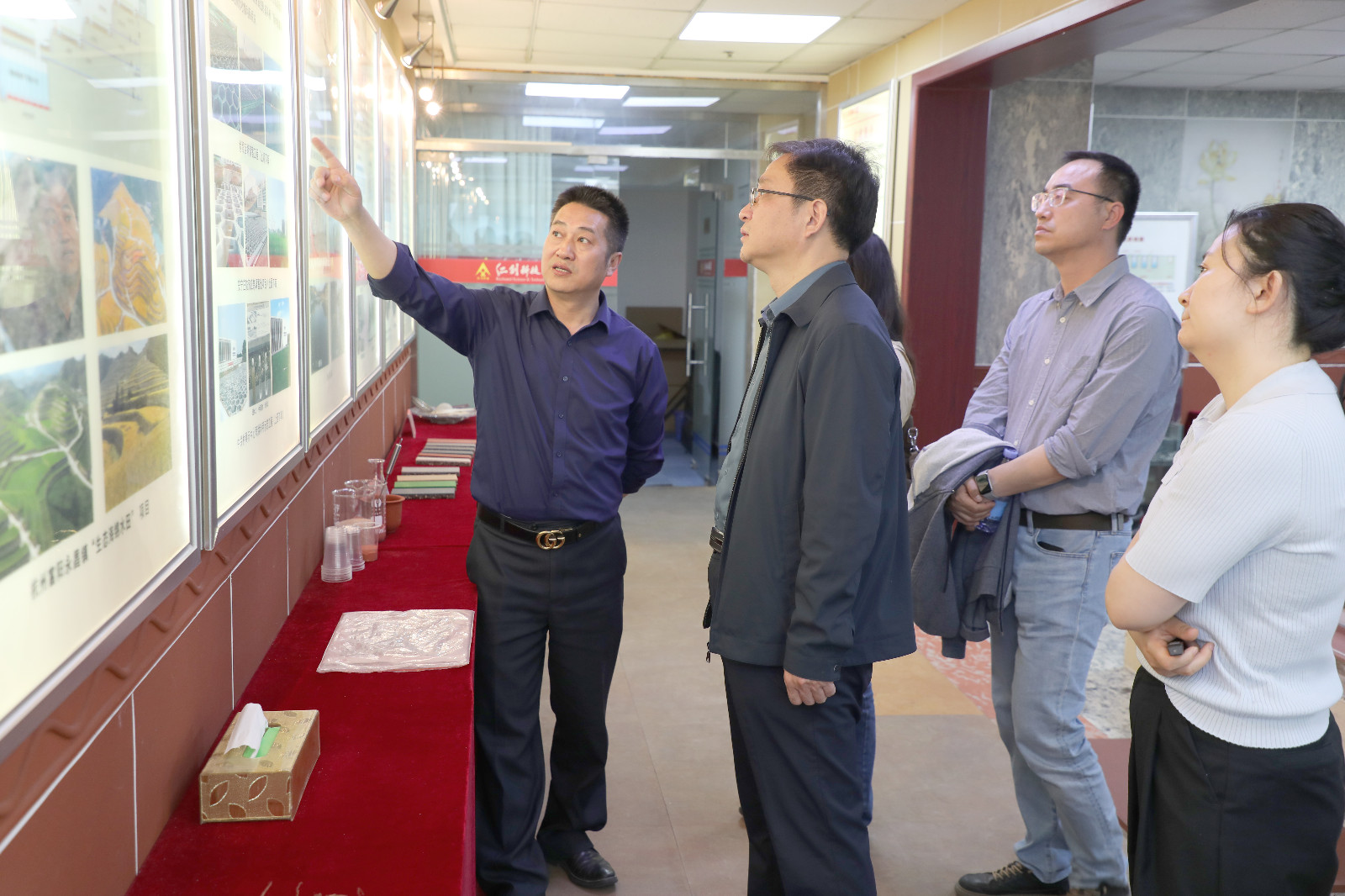 1714105889664508.jpg 1714105889664508.jpg