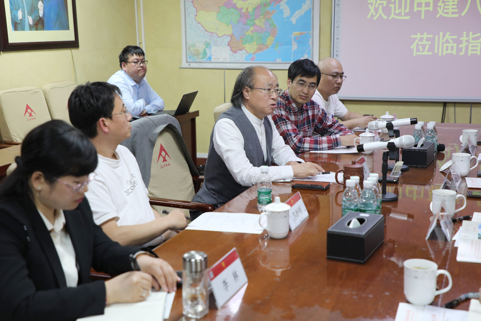 1714957213632464.jpg 1714957213632464.jpg