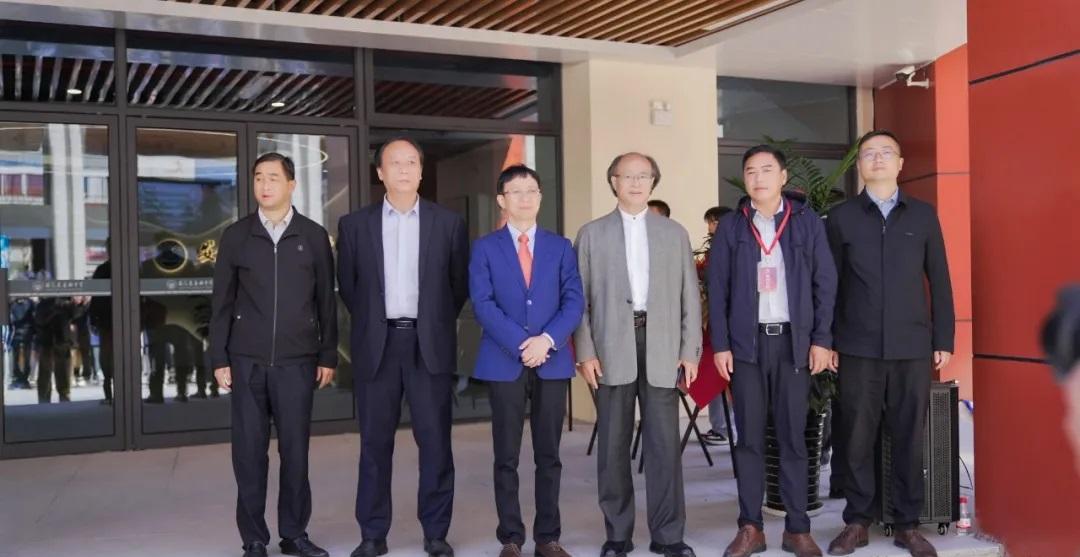 1728380146732669.jpg 1728380146732669.jpg