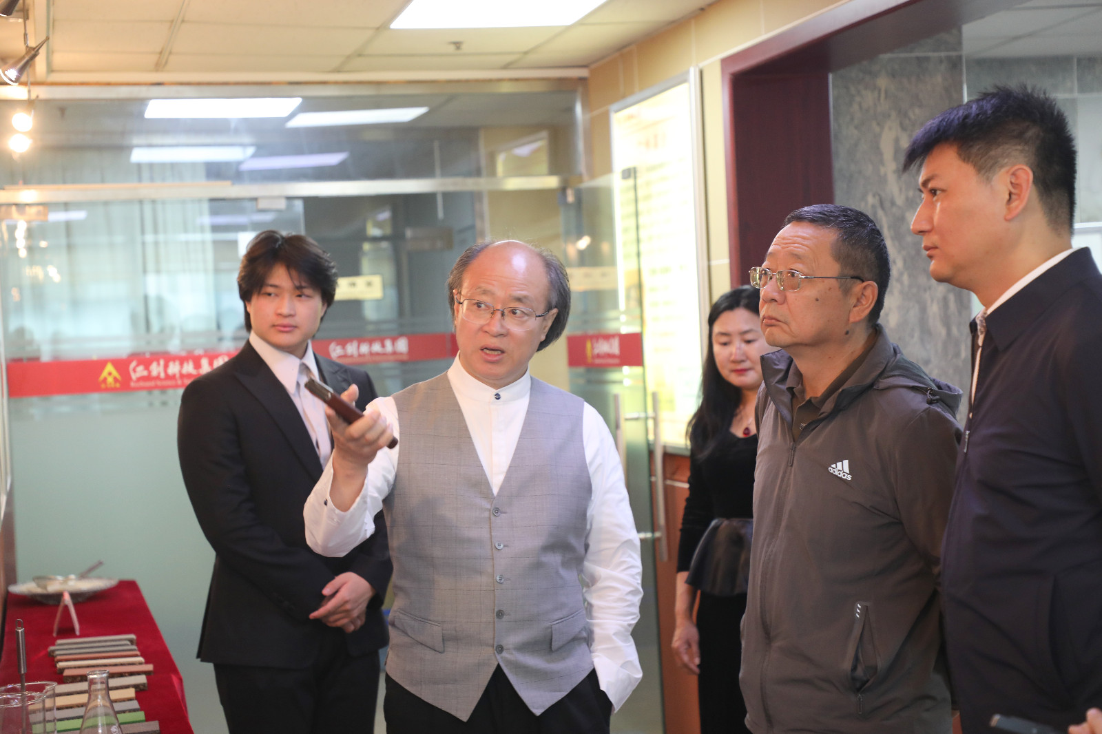 1729083705544085.jpg 1729083705544085.jpg