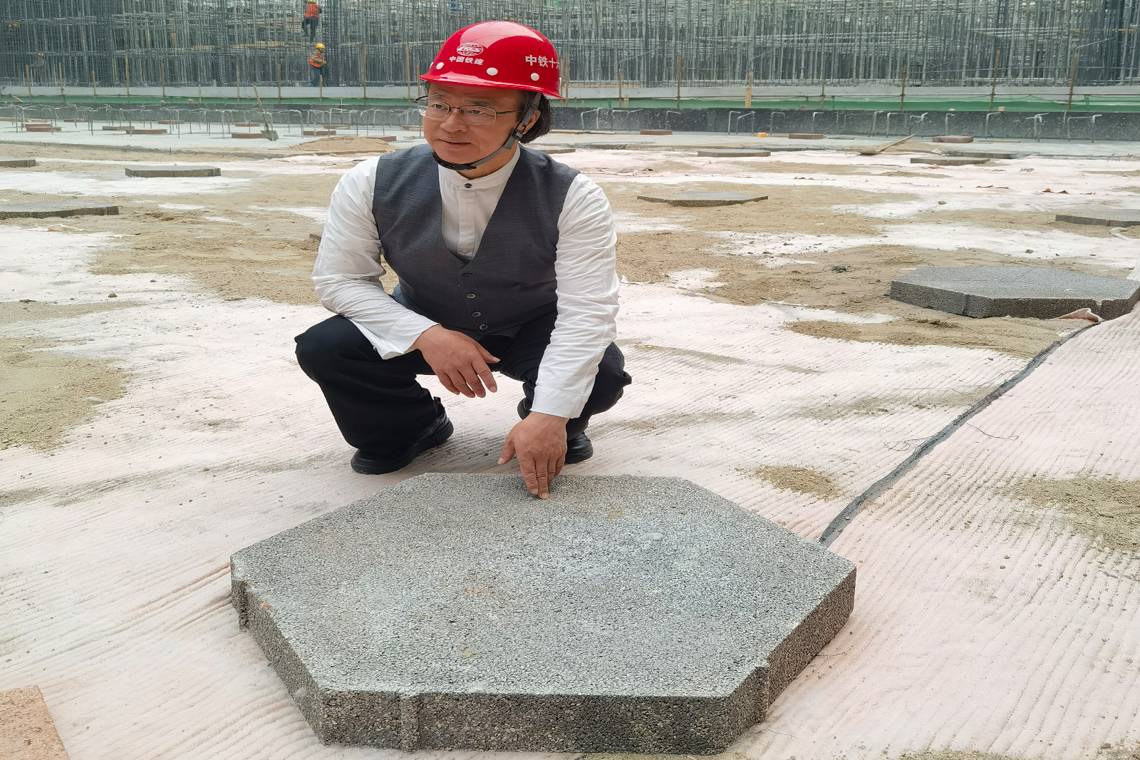 1729748860549120.jpg 1729748860549120.jpg